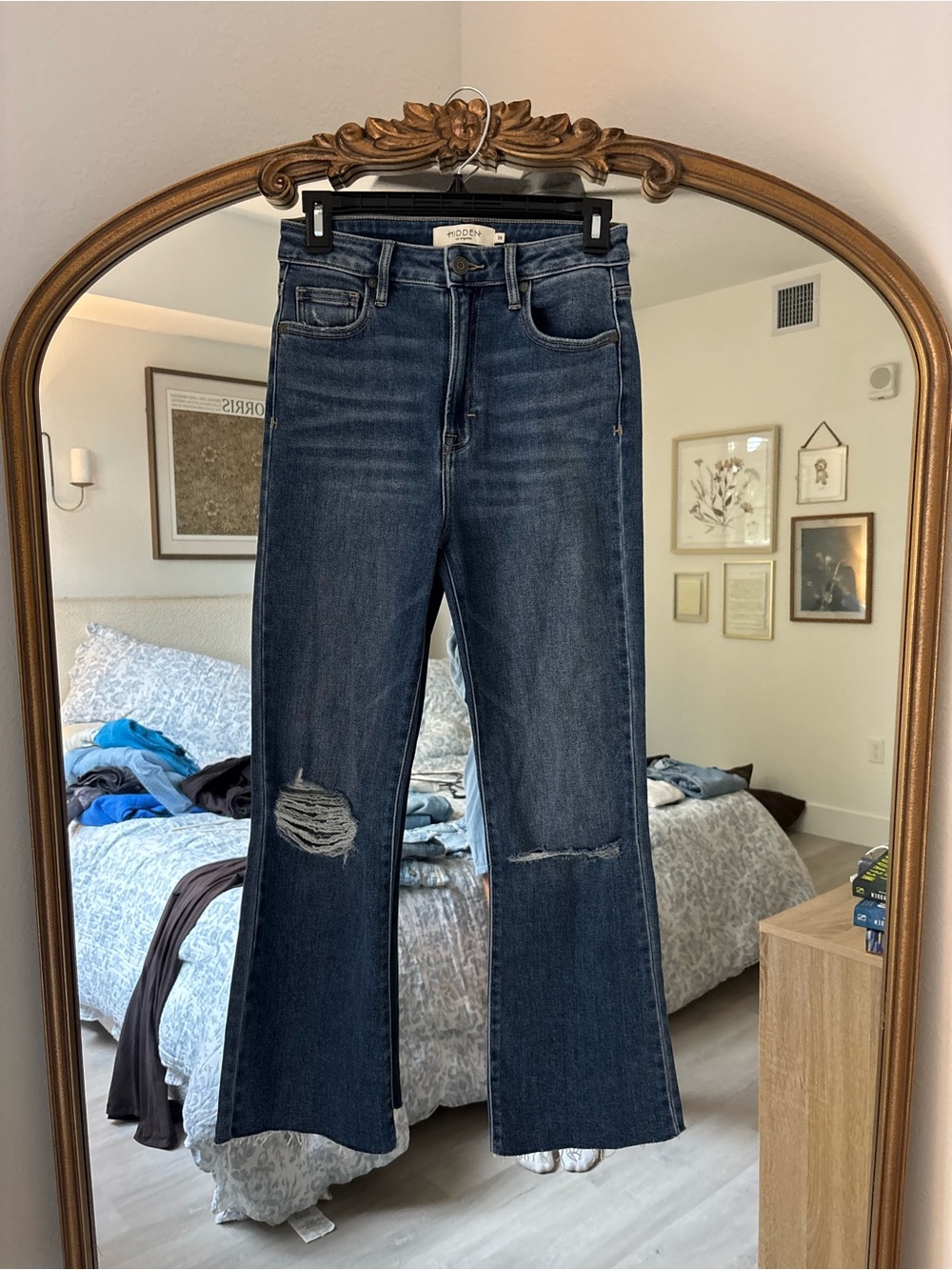 HIDDEN (new) High-Rise Dark Washed Cropped Flare Jeans